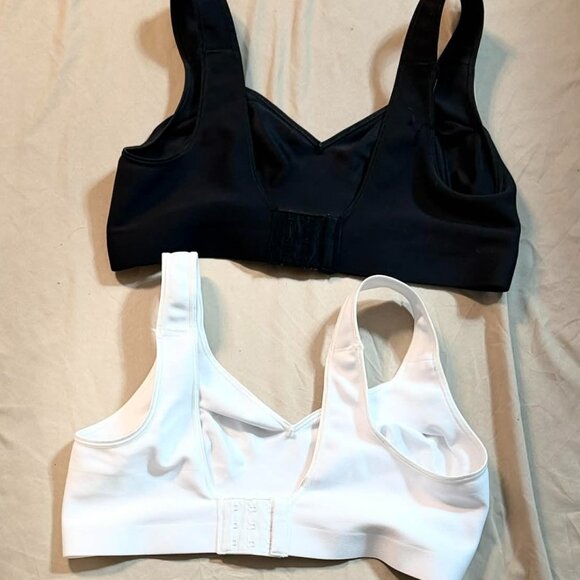 THREE Hanes Comfort Evolution wireless bras (1 black, 1 white, 1 taupe) L / 36D - Picture 12 of 14